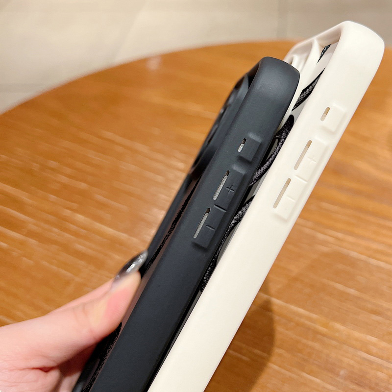 ブラックスネークプリントのiPhoneケース（iPhone  - Phone Cases For Iphone 17 のレビューと価格